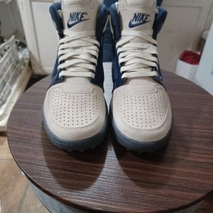 Nike trainer 2012 release